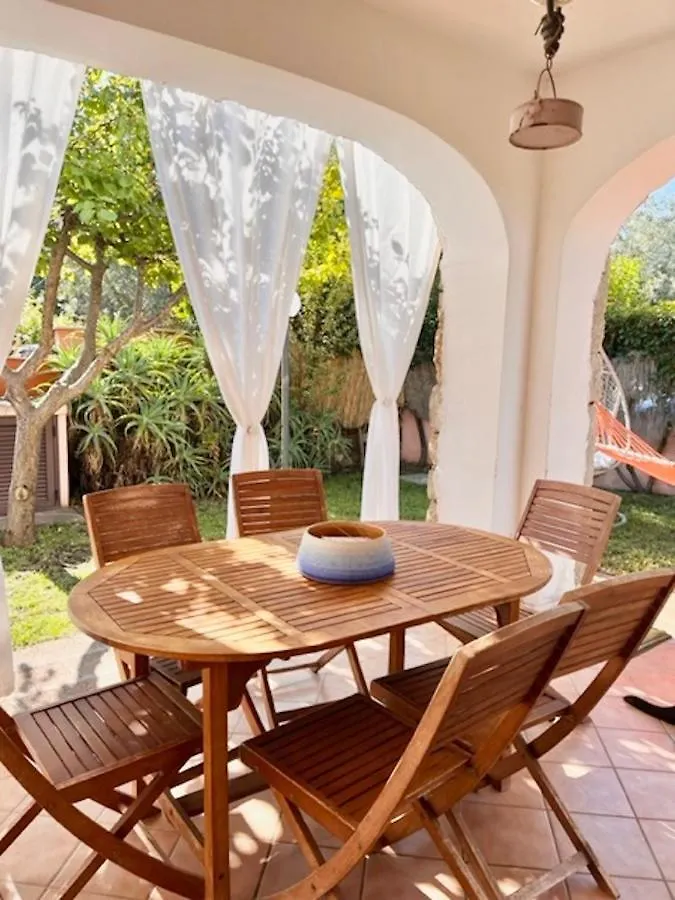 Villa Iss Travel, Molly'S Garden - 2-Bedroom Apartment With Air-Condition San Teodoro