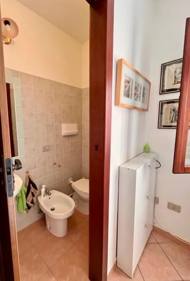 Iss Travel, Molly'S Garden - 2-Bedroom Apartment With Air-Condition San Teodoro  0*, San Teodoro (Sardinia)