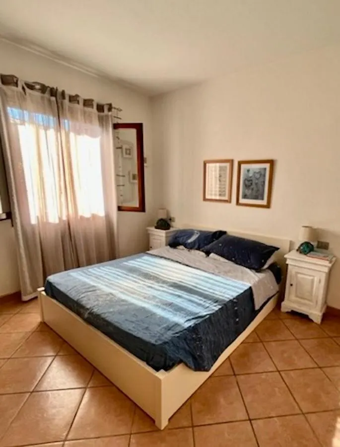 Villa Iss Travel, Molly'S Garden - 2-Bedroom Apartment With Air-Condition San Teodoro  Itália